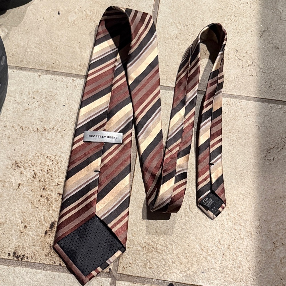 Geoffrey Beene Brown and Cream Diagonal Silk Striped Tie